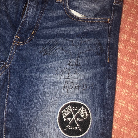 Patched Denim Jeans - Picture 3 of 5